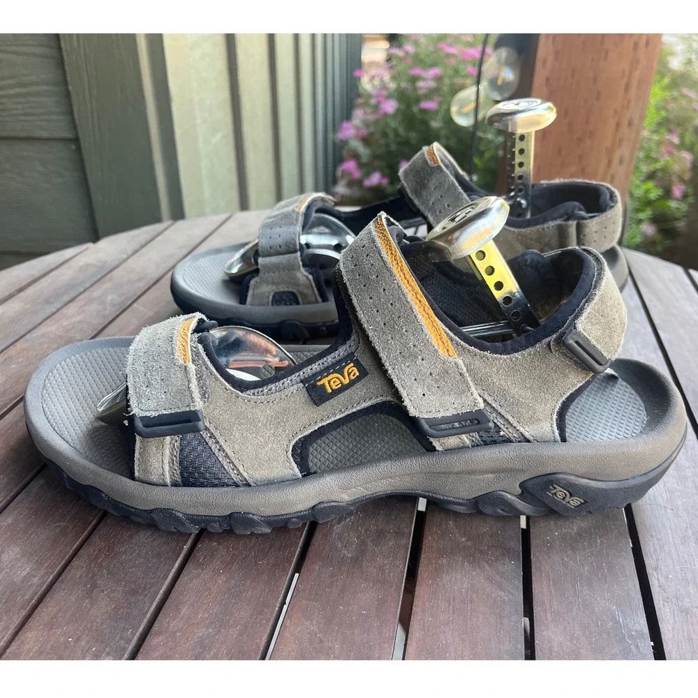 Teva Tanza Sport Sandals Mens 10 Grey Green Suede Hiking Water Shoes 1019192